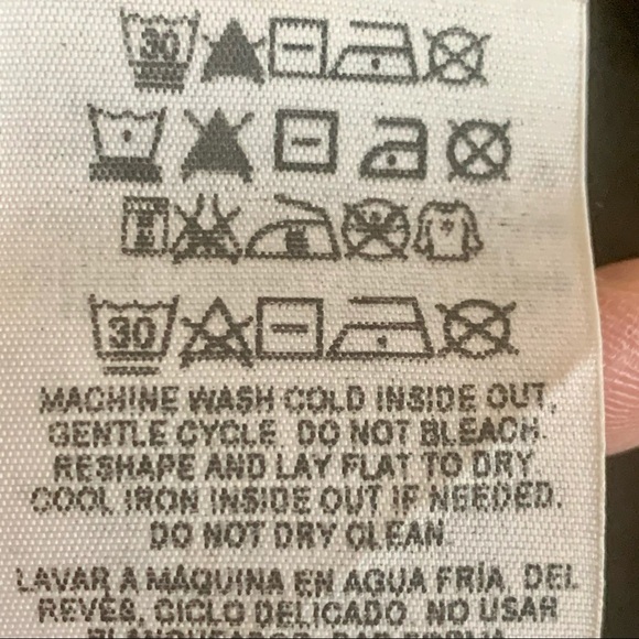 GUESS Waxed Coated 3” Shorts Matte Black Mid-rise Style W22075D4M00 - Picture 8 of 14